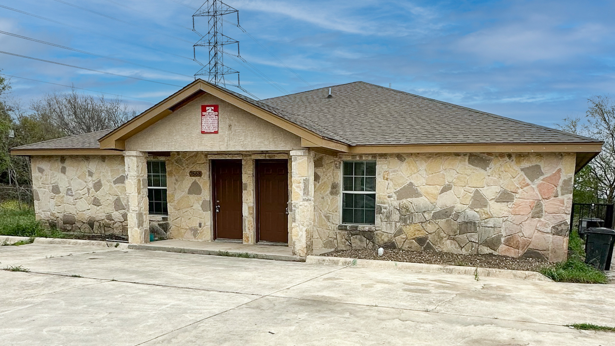 Property main image