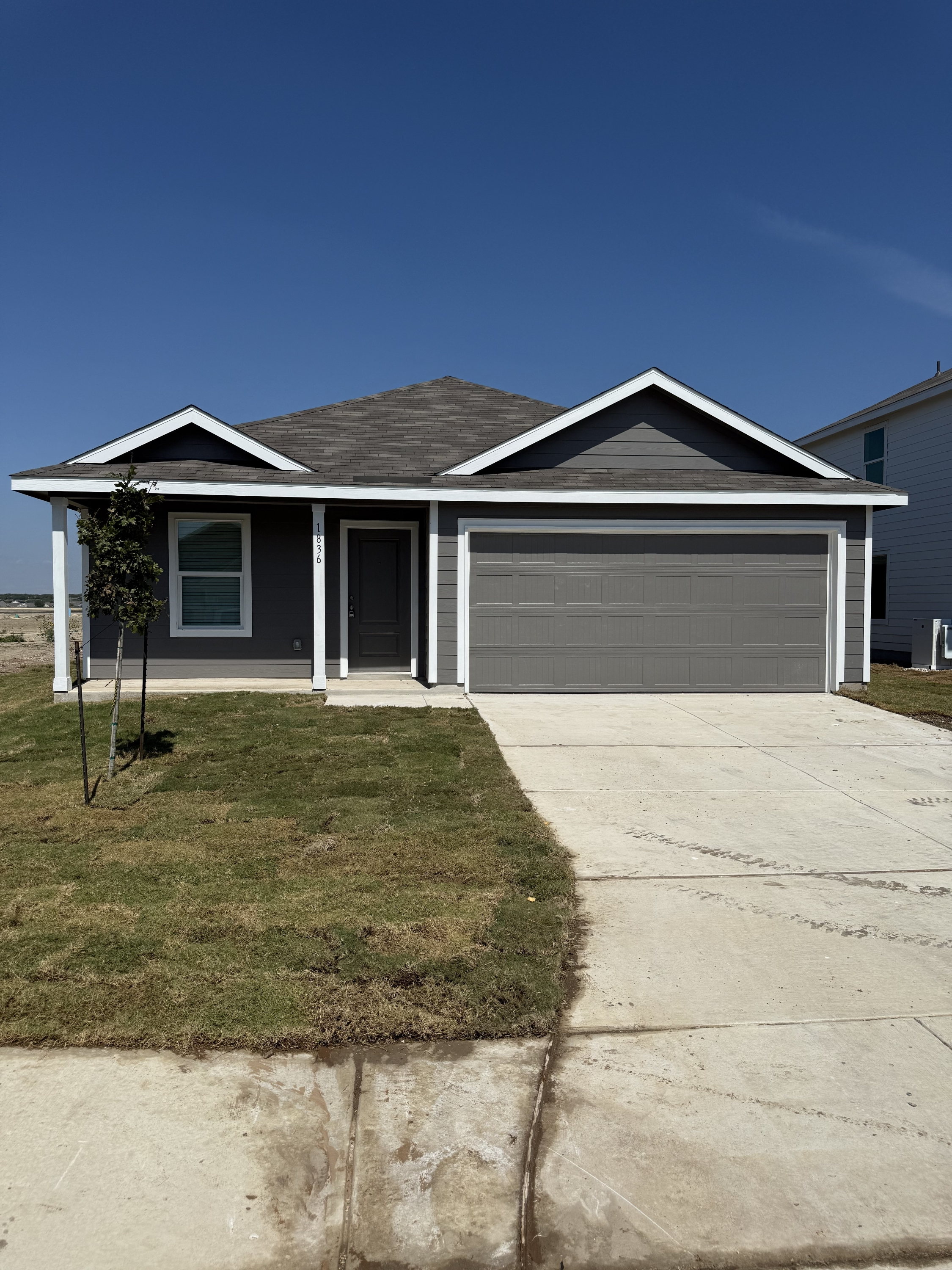 1836 Wood Warbler Lane