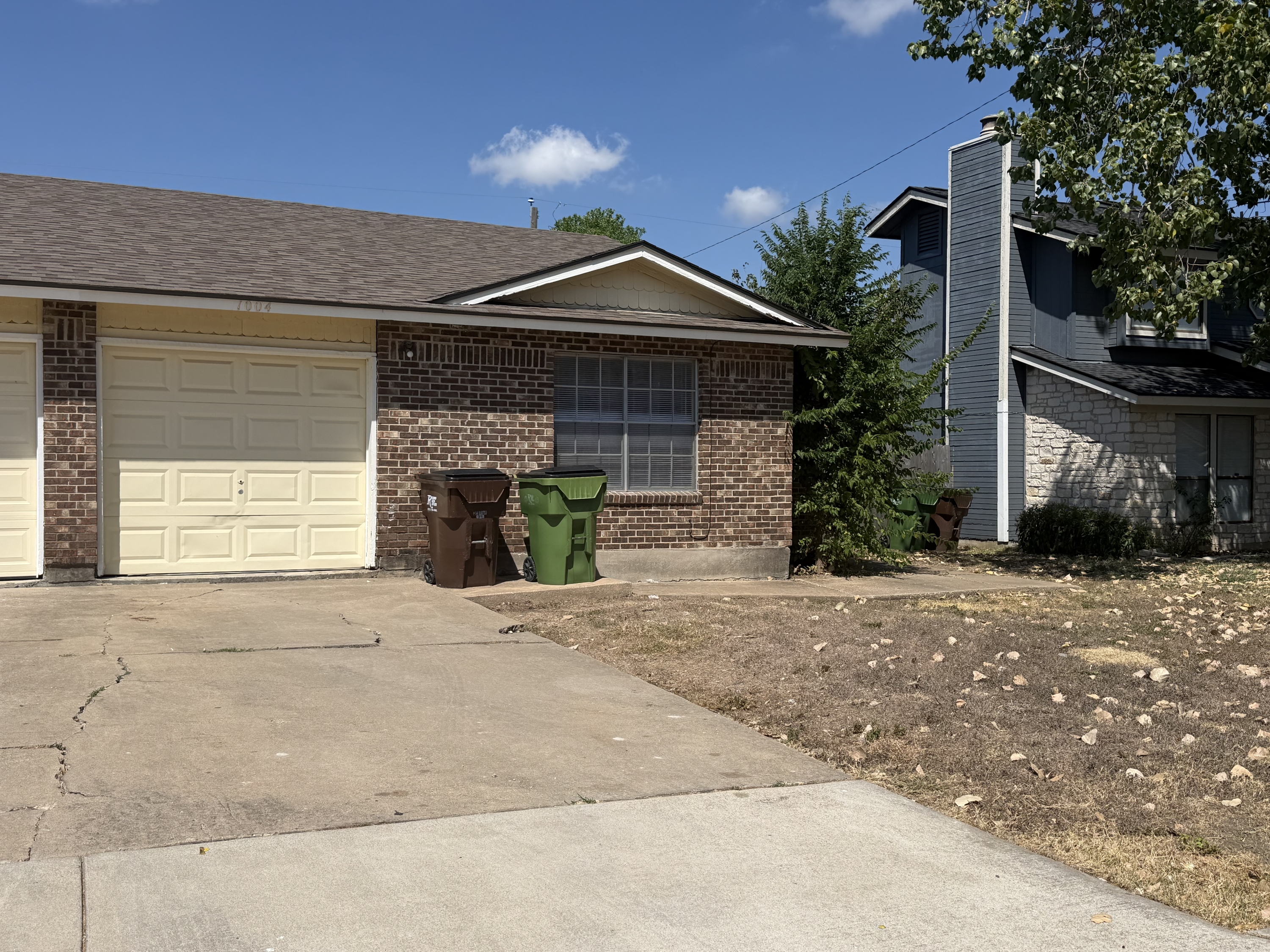 1004 Ridgemont Street